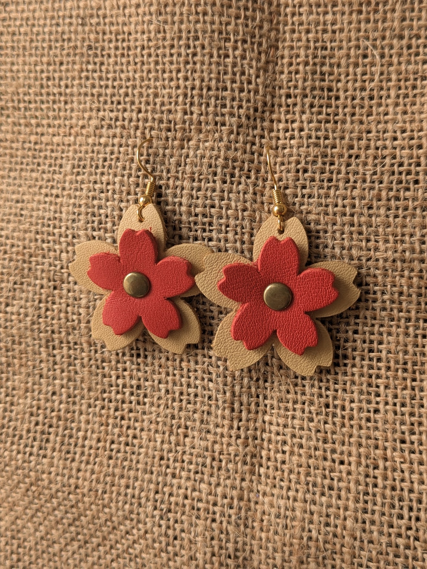Boucles d'oreilles Fleurs de cerisier en cuir