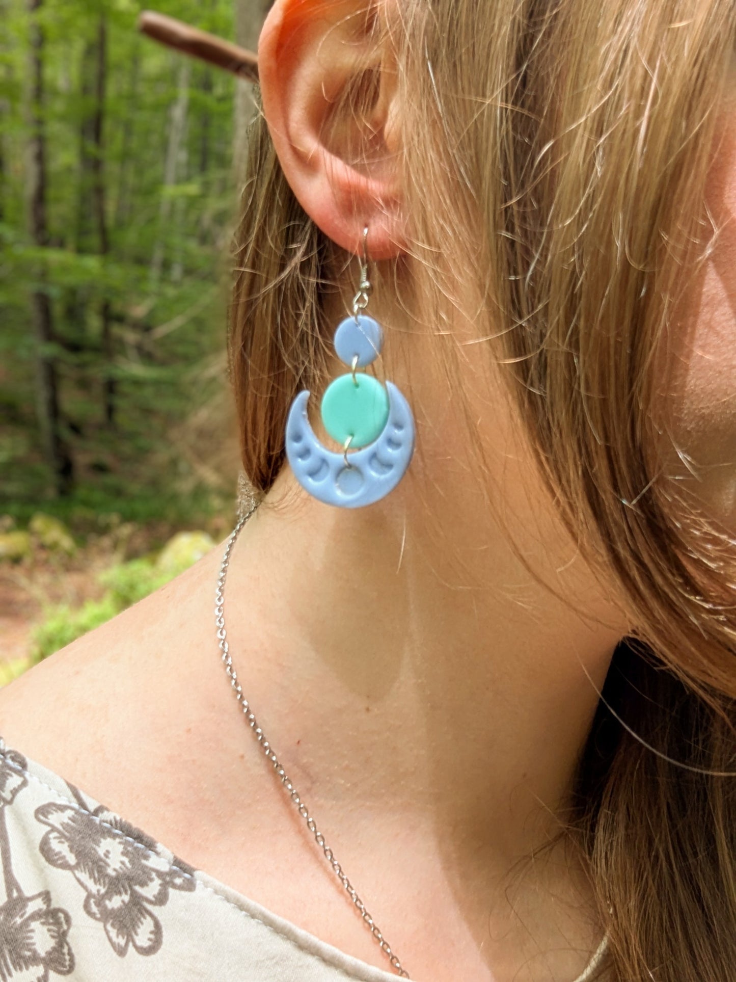 Boucles d'oreilles Lunes Pastel Bleue