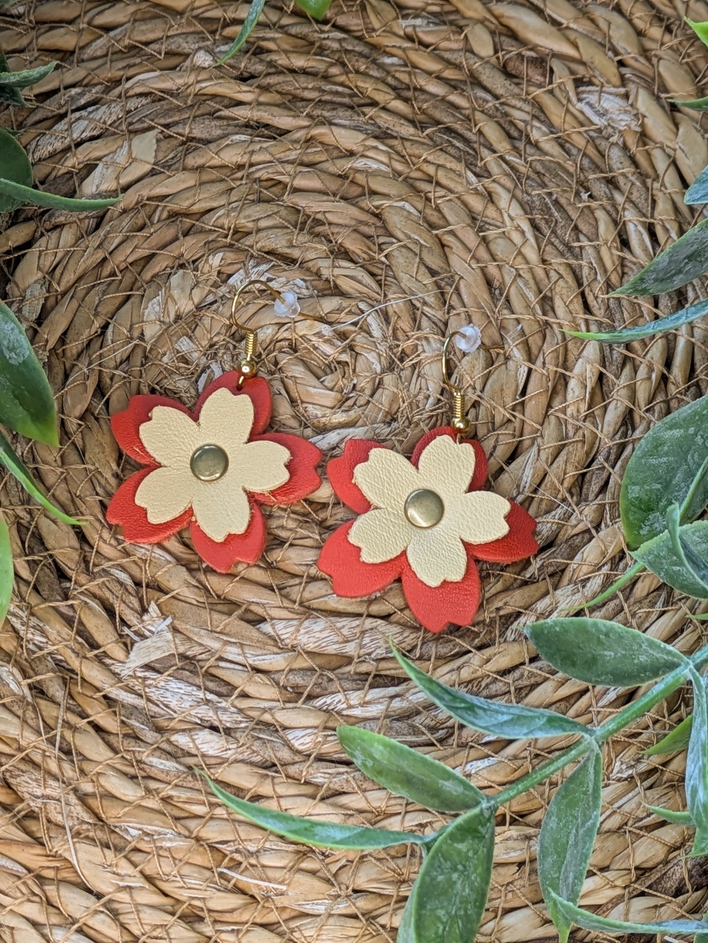 Boucles d'oreilles Fleurs de cerisier en cuir